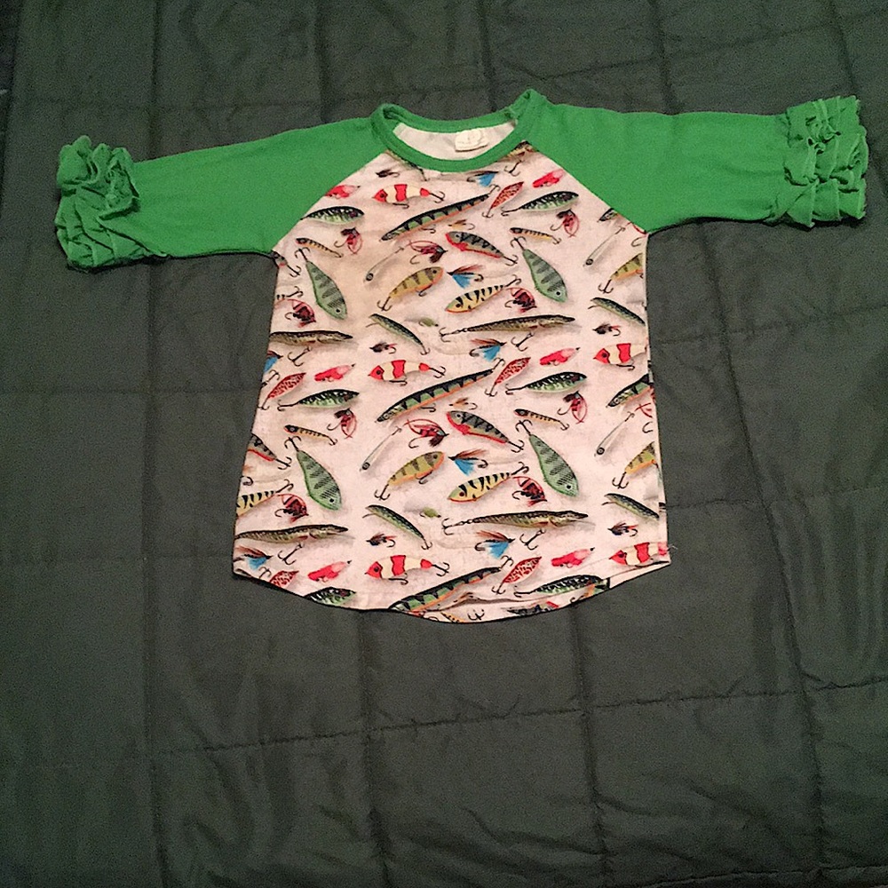 Girl’s fishing lure top 4T!